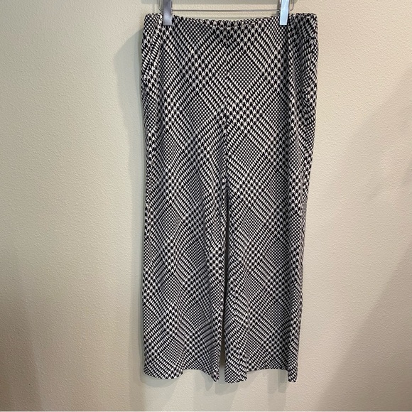 Chico's Pants - Chico's Size 3R Lyocell Blend Black/White Houndstooth Stretch Waist Long Pants